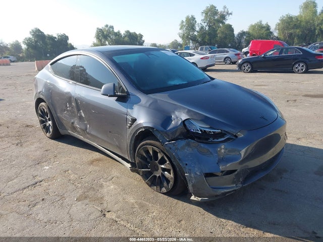 Продаж на аукціоні авто 2022 Tesla Model Y Long Range Dual Motor All-wheel Drive, vin: 7SAYGDEE8NF574691, номер лоту: 44652033