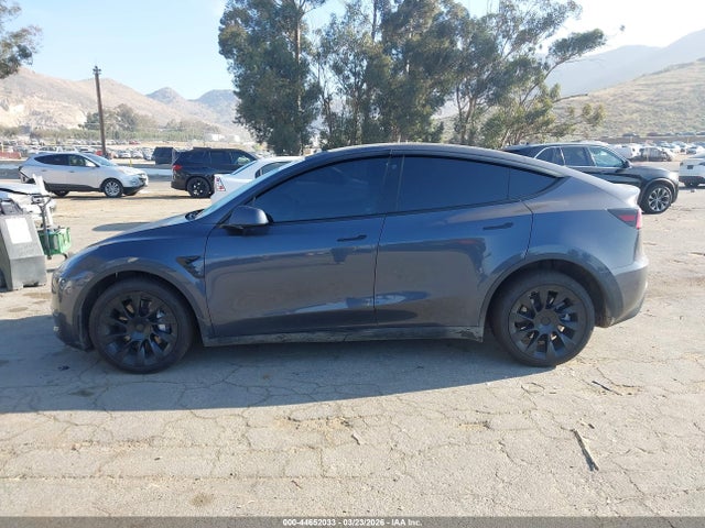 Продаж на аукціоні авто 2022 Tesla Model Y Long Range Dual Motor All-wheel Drive, vin: 7SAYGDEE8NF574691, номер лоту: 44652033