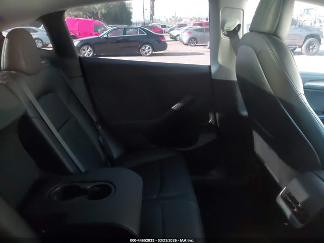 Продаж на аукціоні авто 2022 Tesla Model Y Long Range Dual Motor All-wheel Drive, vin: 7SAYGDEE8NF574691, номер лоту: 44652033
