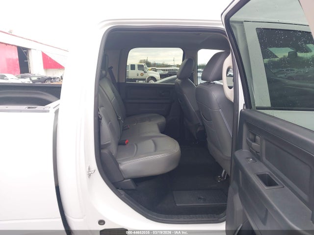 Продажа на аукционе авто 2015 Ram 2500 Tradesman, vin: 3C6TR5CTXFG679874, номер лота: 44652035