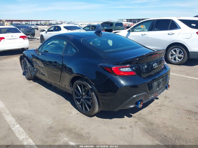 2023 TOYOTA GR86 JF1ZNBE14P9764693 Photo 2