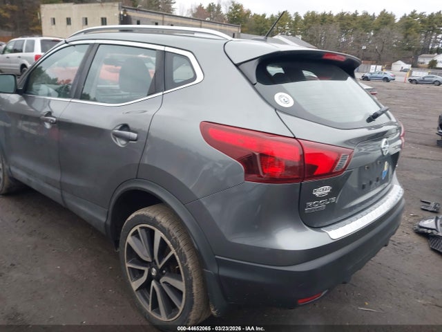JN1BJ1CR2JW253750 Nissan Rogue Sport Sl