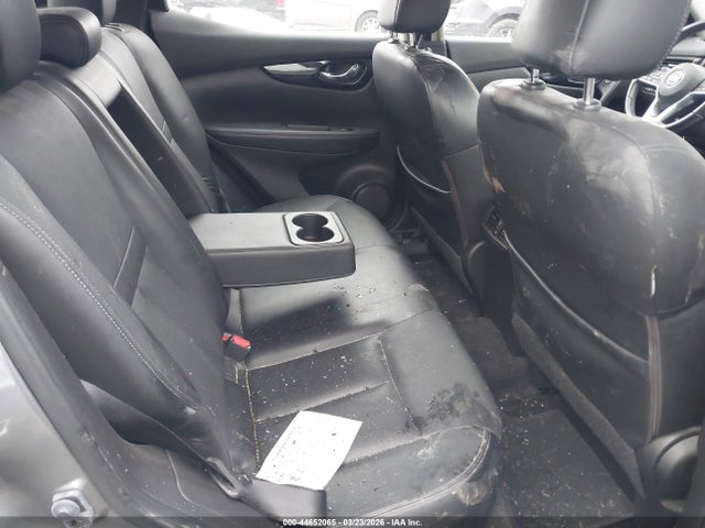 JN1BJ1CR2JW253750 Nissan Rogue Sport Sl