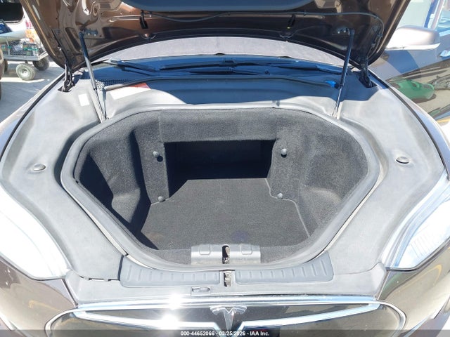 2014 TESLA MODEL S 5YJSA1H18EFP28716 Photo 9