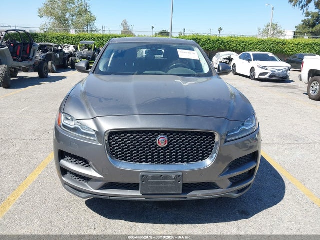 Jaguar F-pace 20d Prestige 2017 SADCK2BN2HA085316 Image 12