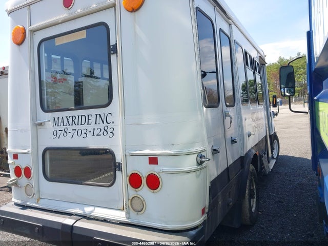Ford E-350 Cutaway 2014 1FDEE3FL6EDA34370 Image 4