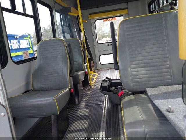 Ford E-350 Cutaway 2014 1FDEE3FL6EDA34370 Image 6