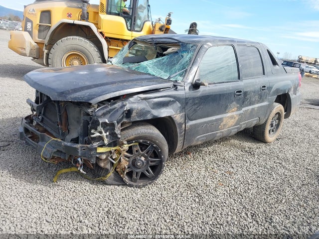 44652118 :رقم المزاد ، 3GNEC13T22G121479 vin ، 2002 Chevrolet Avalanche 1500 مزاد بيع