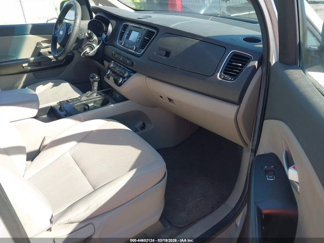 KNDMB5C14G6174478 KIA SEDONA LX