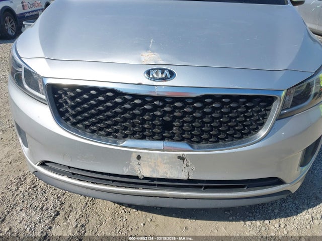 KNDMB5C14G6174478 KIA SEDONA LX
