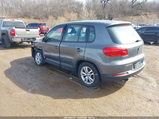 2012 Volkswagen Tiguan S მანქანა იყიდება აუქციონზე, vin: WVGBV7AX9CW000767, აუქციონის ნომერი: 44652127