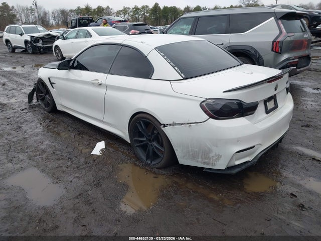 2015 BMW M4 WBS3U9C52FJ968349 Photo 2