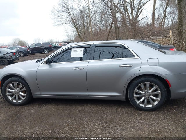 Продажа на аукционе авто 2017 Chrysler 300c Awd, vin: 2C3CCAKG1HH571240, номер лота: 44652153