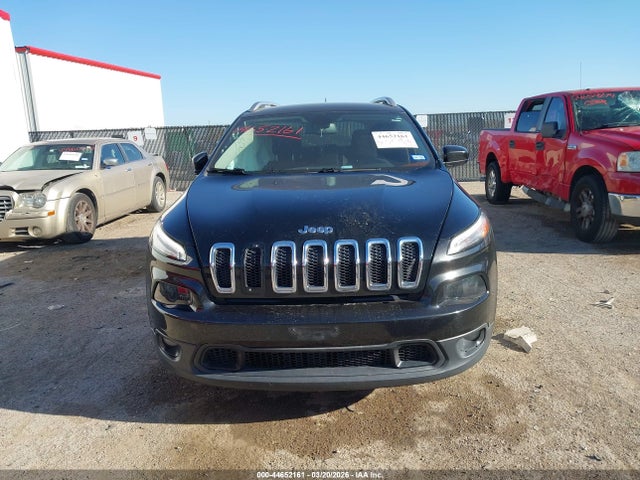 Продажа на аукционе авто 2016 Jeep Cherokee Latitude, vin: 1C4PJLCB7GW264883, номер лота: 44652161