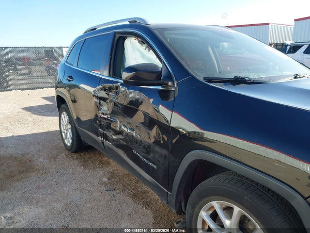Продажа на аукционе авто 2016 Jeep Cherokee Latitude, vin: 1C4PJLCB7GW264883, номер лота: 44652161