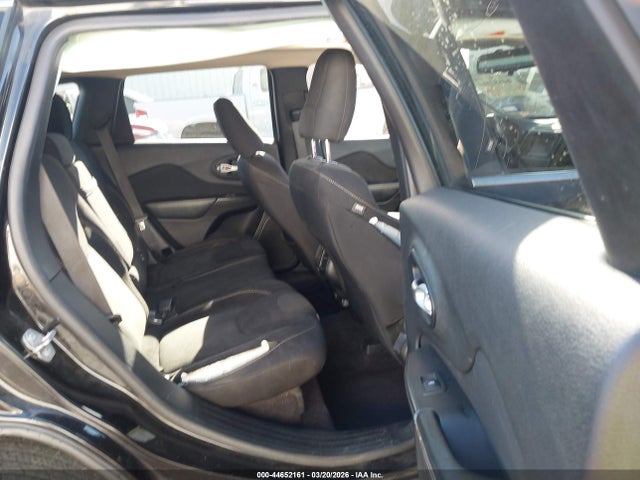 Продажа на аукционе авто 2016 Jeep Cherokee Latitude, vin: 1C4PJLCB7GW264883, номер лота: 44652161
