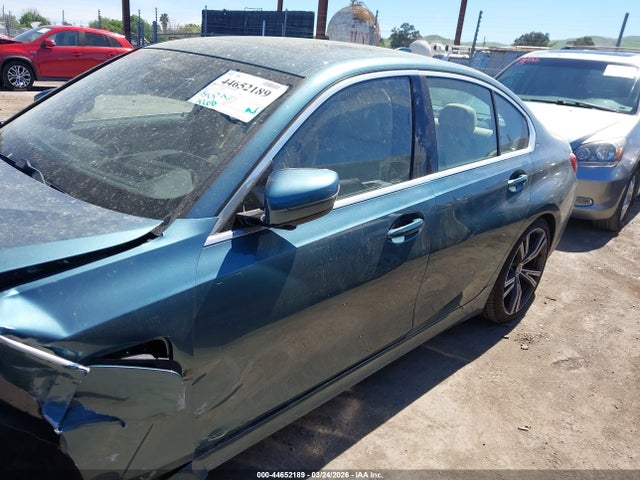 44652189 :رقم المزاد ، WBA5P9C07MFL31692 vin ، 2021 Bmw 330e Xdrive مزاد بيع