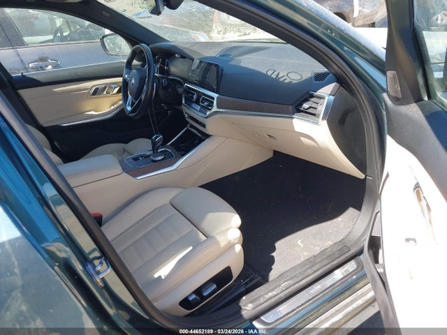 44652189 :رقم المزاد ، WBA5P9C07MFL31692 vin ، 2021 Bmw 330e Xdrive مزاد بيع
