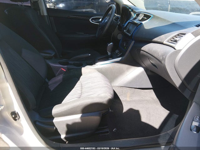 3N1AB7AP2KY430840 Nissan SENTRA SV