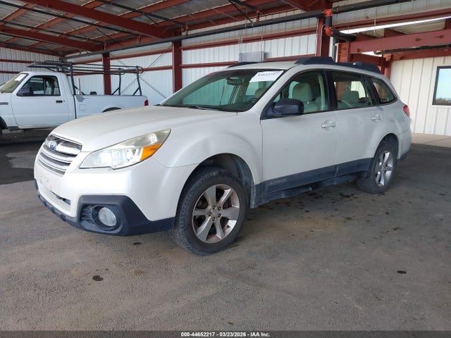 44652217 :رقم المزاد ، 4S4BRBAC4E3302900 vin ، 2014 Subaru Outback 2.5i مزاد بيع