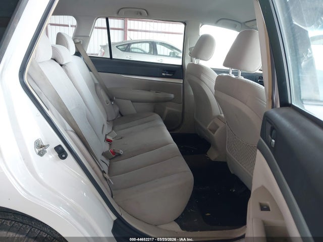 44652217 :رقم المزاد ، 4S4BRBAC4E3302900 vin ، 2014 Subaru Outback 2.5i مزاد بيع