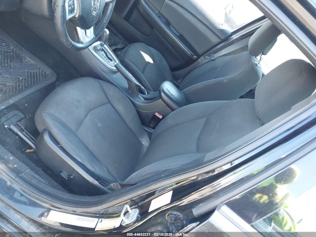 44652221 :رقم المزاد ، 1B3BD1FB3BN572909 vin ، 2011 Dodge Avenger Mainstreet مزاد بيع