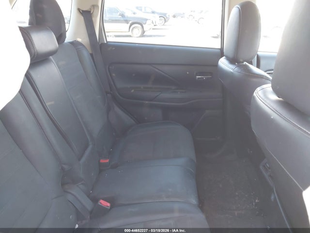 Mitsubishi Outlander Se 2019 JA4AZ3A32KZ046233 Image 8