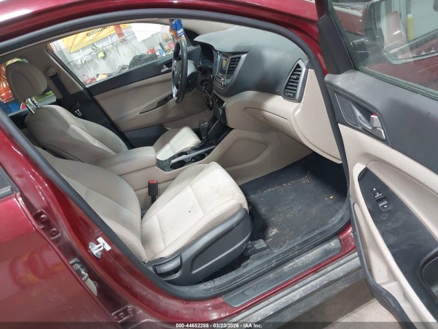 2018 HYUNDAI TUCSON KM8J2CA45JU645542 Photo 4