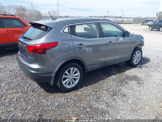 JN1BJ1CR4HW130901 Nissan Rogue Sport Sv