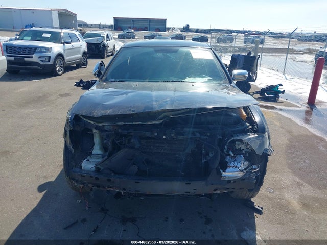 2013 Chrysler 300 Motown მანქანა იყიდება აუქციონზე, vin: 2C3CCARGXDH528015, აუქციონის ნომერი: 44652350