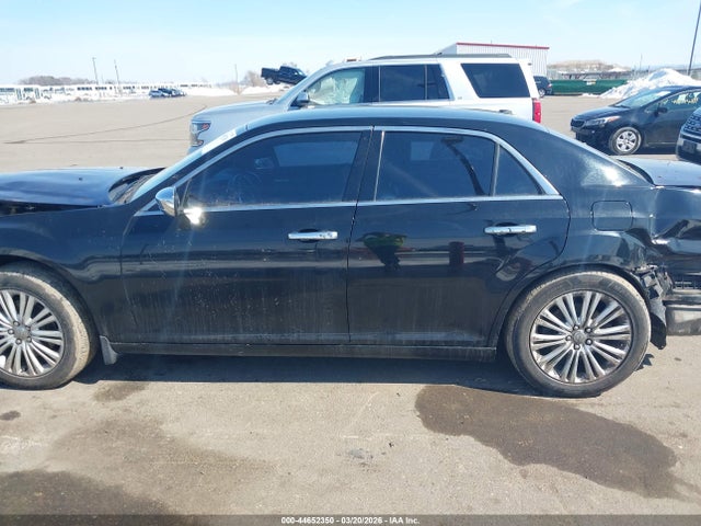 2013 Chrysler 300 Motown მანქანა იყიდება აუქციონზე, vin: 2C3CCARGXDH528015, აუქციონის ნომერი: 44652350