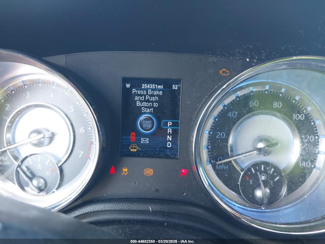 2013 Chrysler 300 Motown მანქანა იყიდება აუქციონზე, vin: 2C3CCARGXDH528015, აუქციონის ნომერი: 44652350