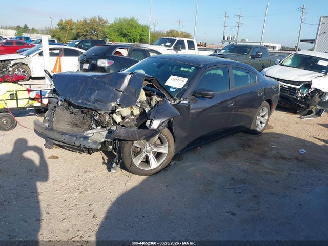 2C3CDXHG0JH157959 Dodge Charger Sxt Plus Rwd