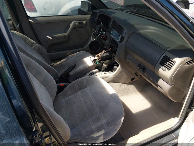 Aukcja sprzedaży 1998 Volkswagen Golf Gl, vin: 3VWFB81H5WM200690, numer aukcji: 44652363