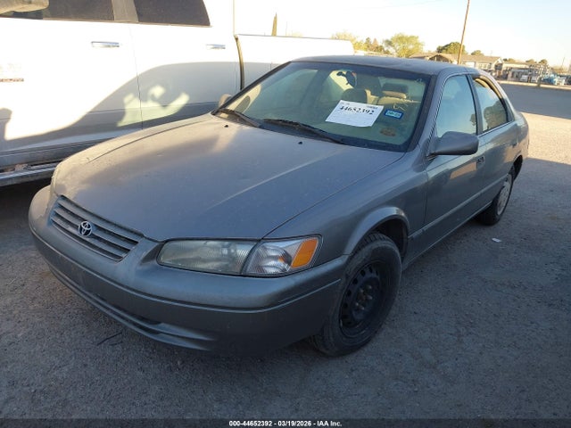 1998 TOYOTA CAMRY 4T1BG22K3WU366868 Photo 1