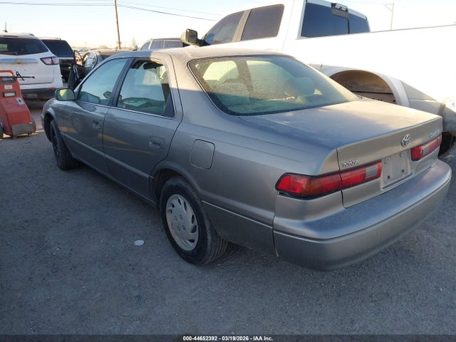 1998 TOYOTA CAMRY 4T1BG22K3WU366868 Photo 2