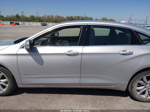 Chevrolet IMPALA 1LT 2018 2G1105S33J9112414 Image 14