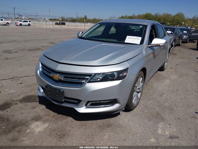 Chevrolet IMPALA 1LT 2018 2G1105S33J9112414 Image 2