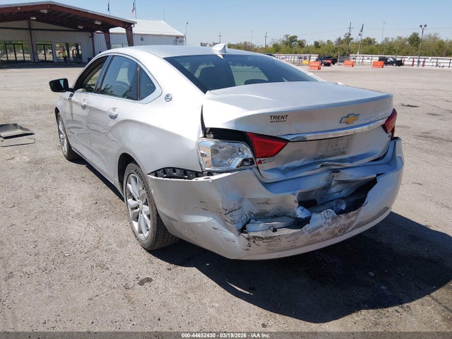 Chevrolet IMPALA 1LT 2018 2G1105S33J9112414 Image 3
