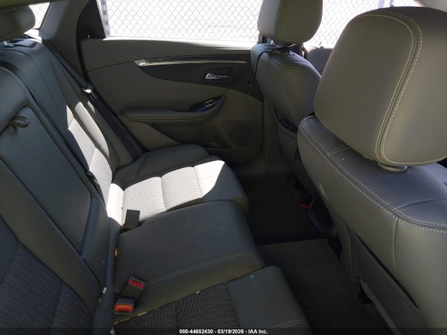 Chevrolet IMPALA 1LT 2018 2G1105S33J9112414 Image 8