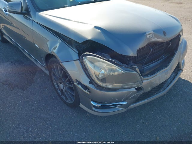 Продаж на аукціоні авто 2012 Mercedes-benz C 250 Sport, vin: WDDGF4HBXCR216650, номер лоту: 44652496
