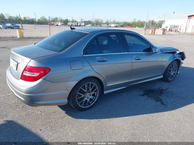 Продаж на аукціоні авто 2012 Mercedes-benz C 250 Sport, vin: WDDGF4HBXCR216650, номер лоту: 44652496