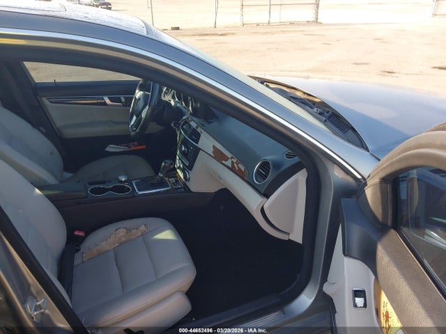 Продаж на аукціоні авто 2012 Mercedes-benz C 250 Sport, vin: WDDGF4HBXCR216650, номер лоту: 44652496