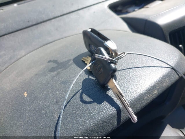 3N6CM0KN4KK706147 Nissan Nv200 S