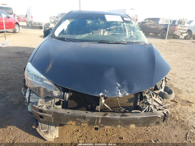 2018 TOYOTA COROLLA 5YFBURHE5JP745223 Photo 5