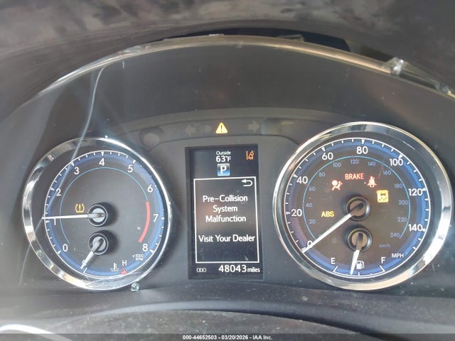 2018 TOYOTA COROLLA 5YFBURHE5JP745223 Photo 6