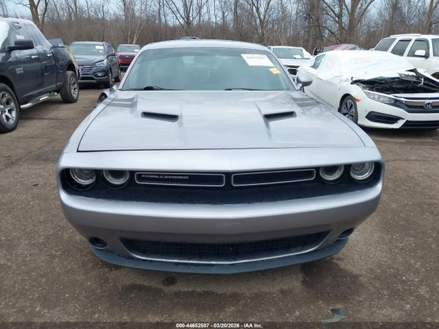 44652507 :رقم المزاد ، 2C3CDZAG6HH549151 vin ، 2017 Dodge Challenger Sxt مزاد بيع
