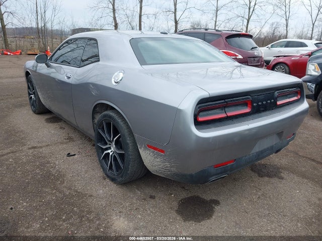 44652507 :رقم المزاد ، 2C3CDZAG6HH549151 vin ، 2017 Dodge Challenger Sxt مزاد بيع