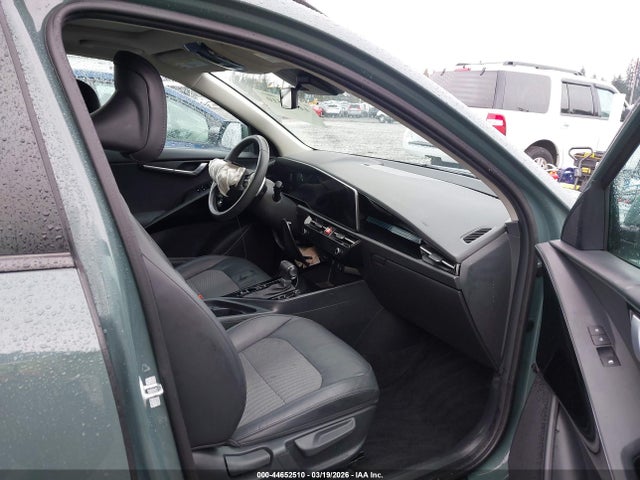 KNDCR3LE2P5036572 KIA Niro Ex Touring