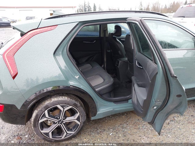 KNDCR3LE2P5036572 KIA Niro Ex Touring